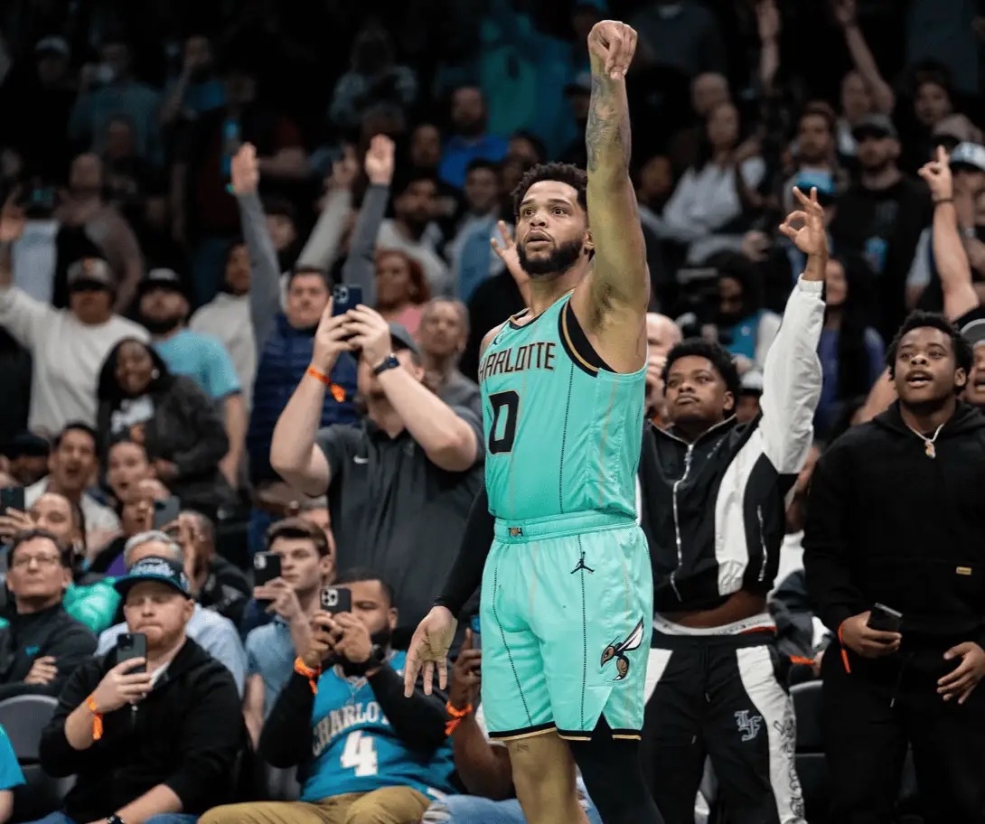 关于黄蜂客场胜利,表现过人实力的信息 关于黄蜂客场胜利,表现过人实力的信息