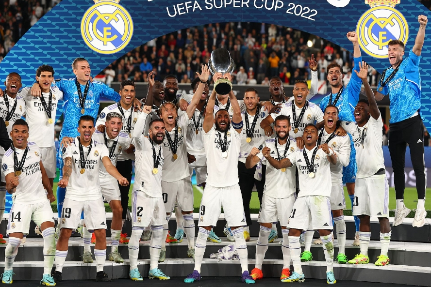 包揽前四！豪门球队实力悬殊(包揽前四!豪门球队实力悬殊多少)