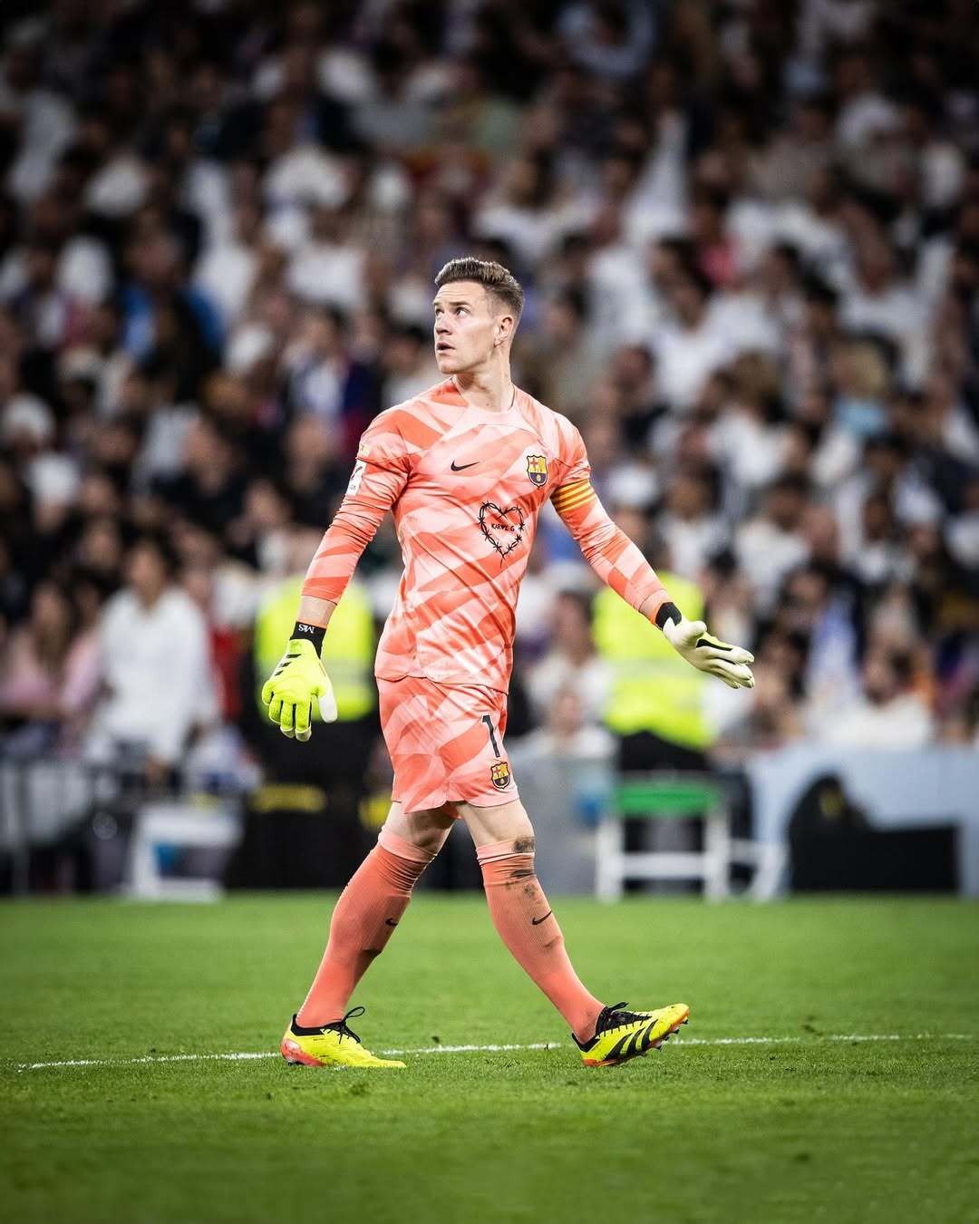 巴萨门将神勇扑点,助球队逆转胜的简单介绍 巴萨门将神勇扑点,助球队逆转胜的简单介绍