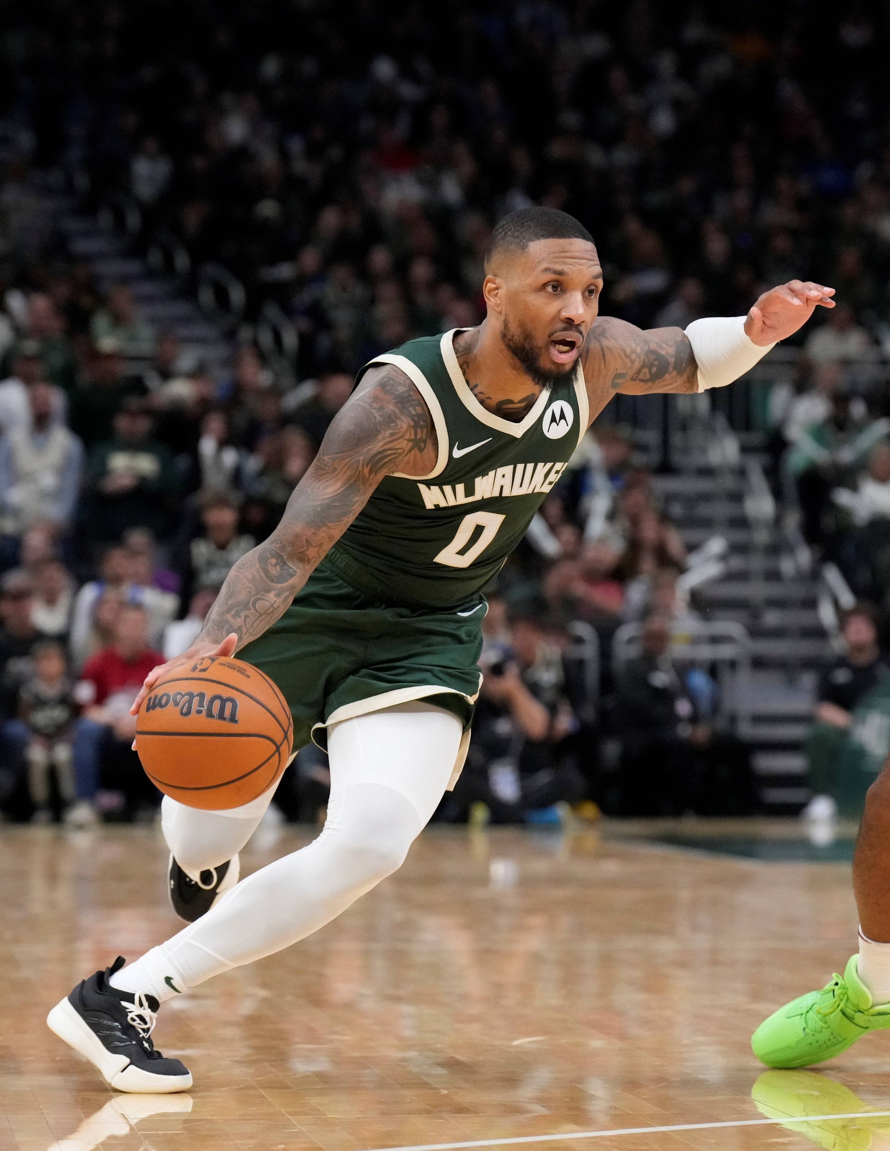 雄鹿球队迎来新赛季备战球员状态出色 雄鹿球队迎来新赛季备战球员状态出色