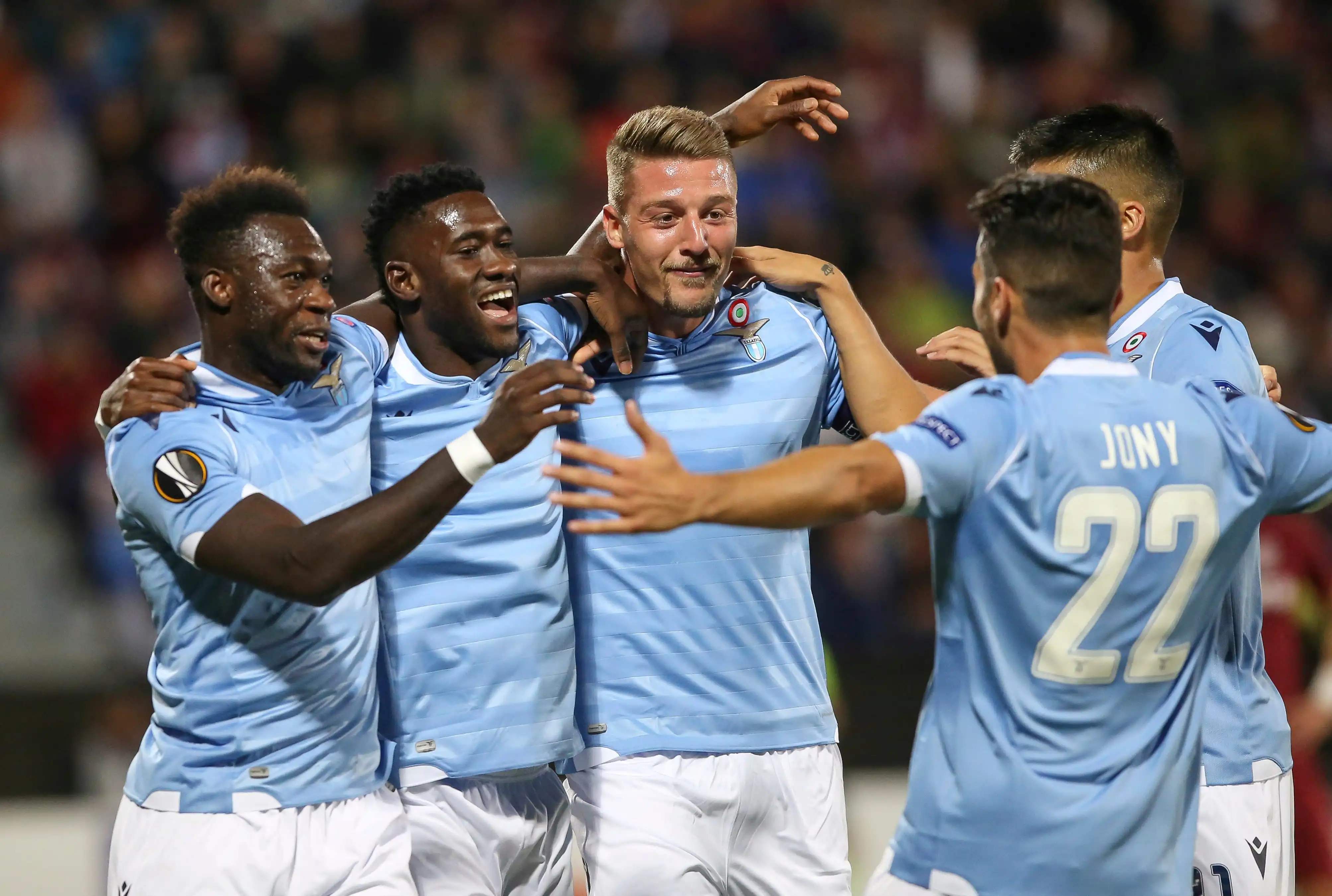 拉齐奥后卫射门建功，助球队取得困难胜利的简单介绍